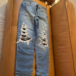 Forever 21 boyfriend jeans size 28